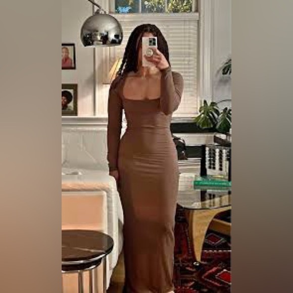Skims viral mocha mousse brown oxide Soft Lounge Long Sleeve maxi dress - 2X - Picture 3 of 4